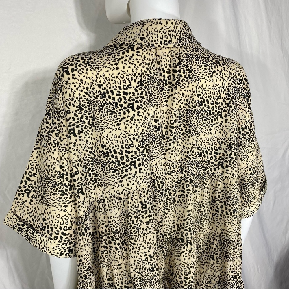 Entro Leopard Print Ruffle Back Button Down Oversized Babydoll Top - Picture 4 of 7